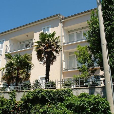 Apartment Villa Sara Dramalj Exterior foto
