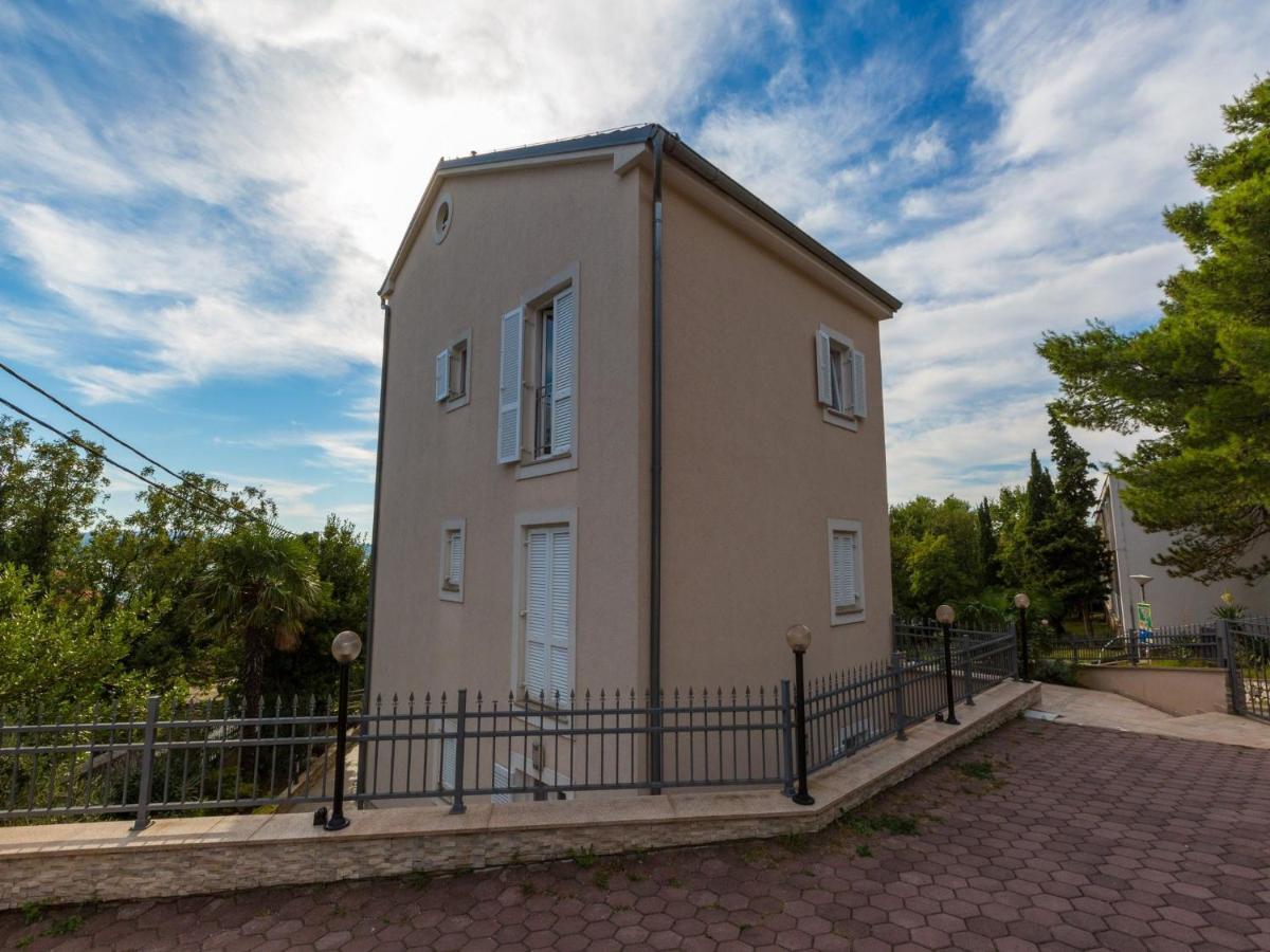 Apartment Villa Sara Dramalj Exterior foto