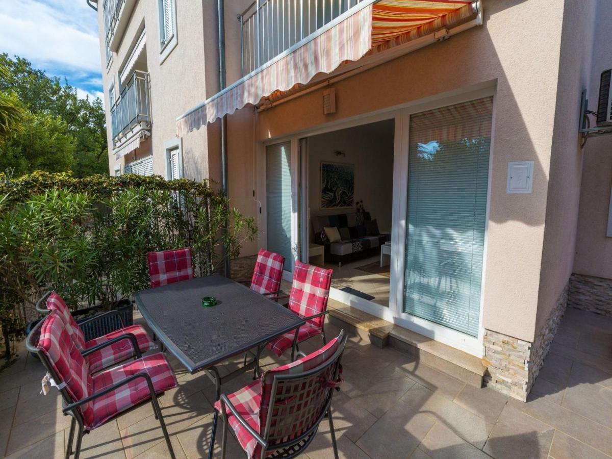 Apartment Villa Sara Dramalj Exterior foto